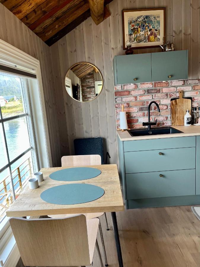 Lofoten Suite Apartments - Rostad Retro Rorbuer Reine Exteriér fotografie