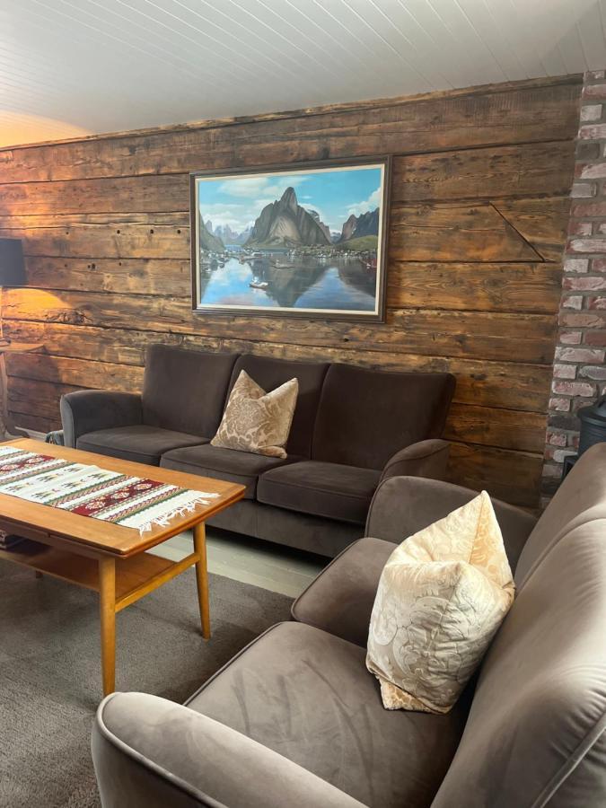 Lofoten Suite Apartments - Rostad Retro Rorbuer Reine Exteriér fotografie