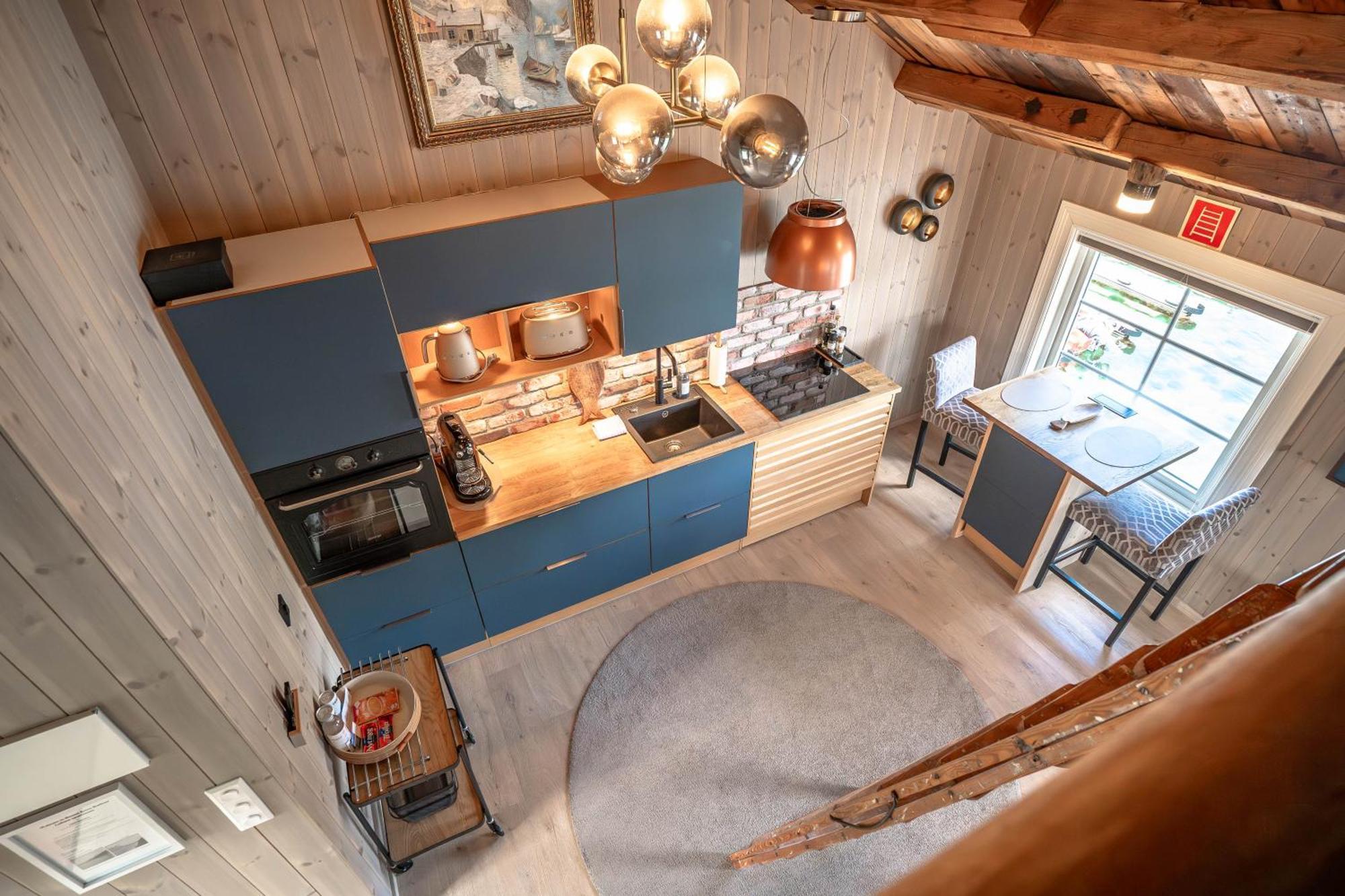 Lofoten Suite Apartments - Rostad Retro Rorbuer Reine Exteriér fotografie