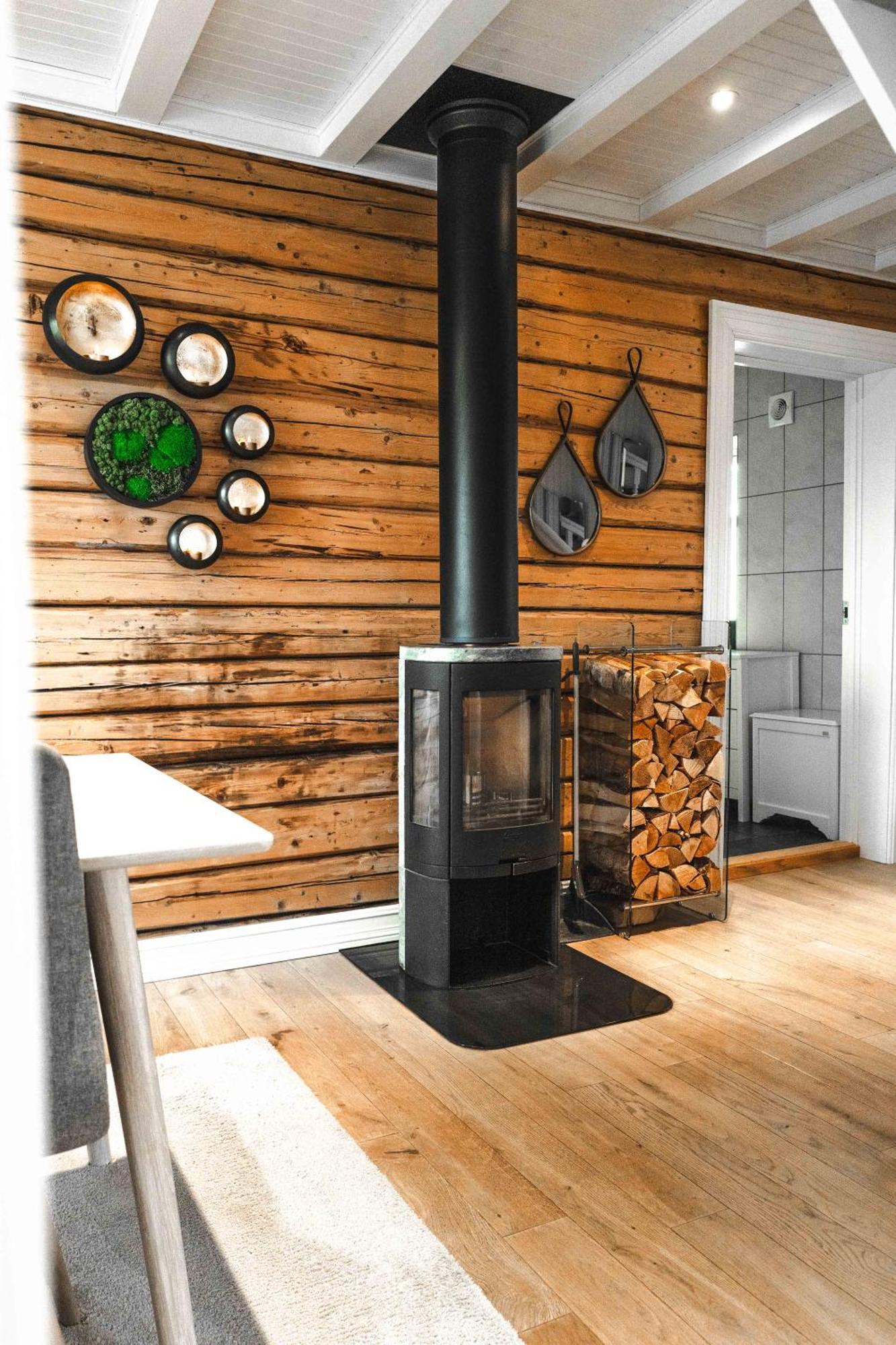 Lofoten Suite Apartments - Rostad Retro Rorbuer Reine Exteriér fotografie